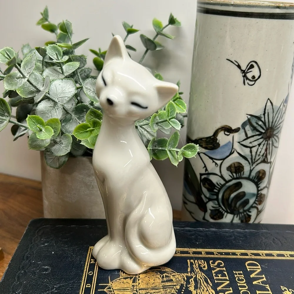 Vintage Otagiri Light Grey Ceramic Cat Figurine Made In Japan - Picture 8 of 12